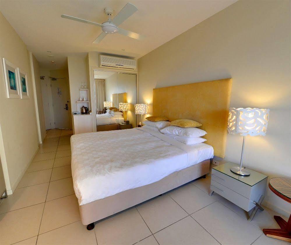 201 Street Resort Cairns