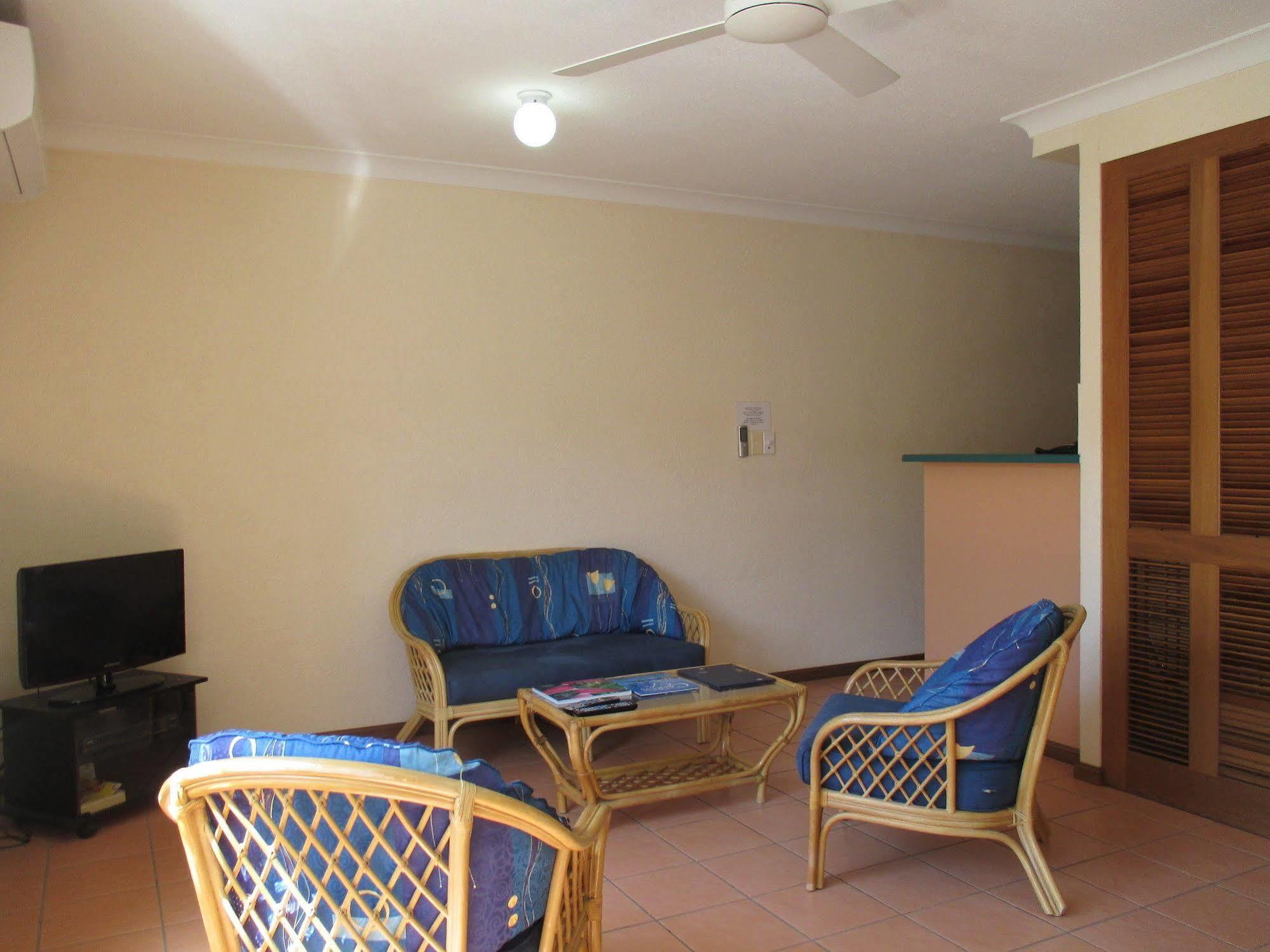 Aparthotel Royal Palm 3*