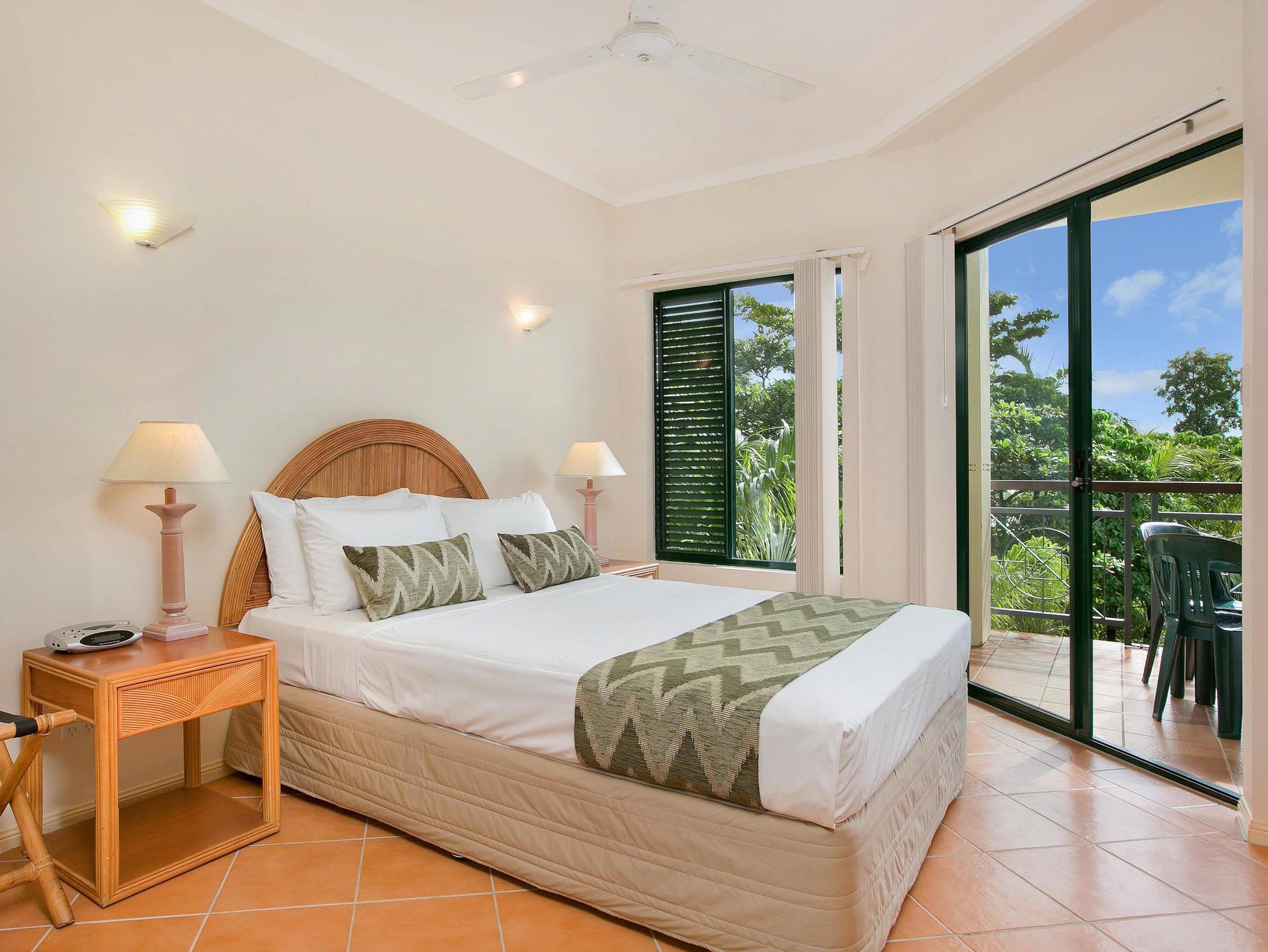 Tropic Towers Aparthotel 4*