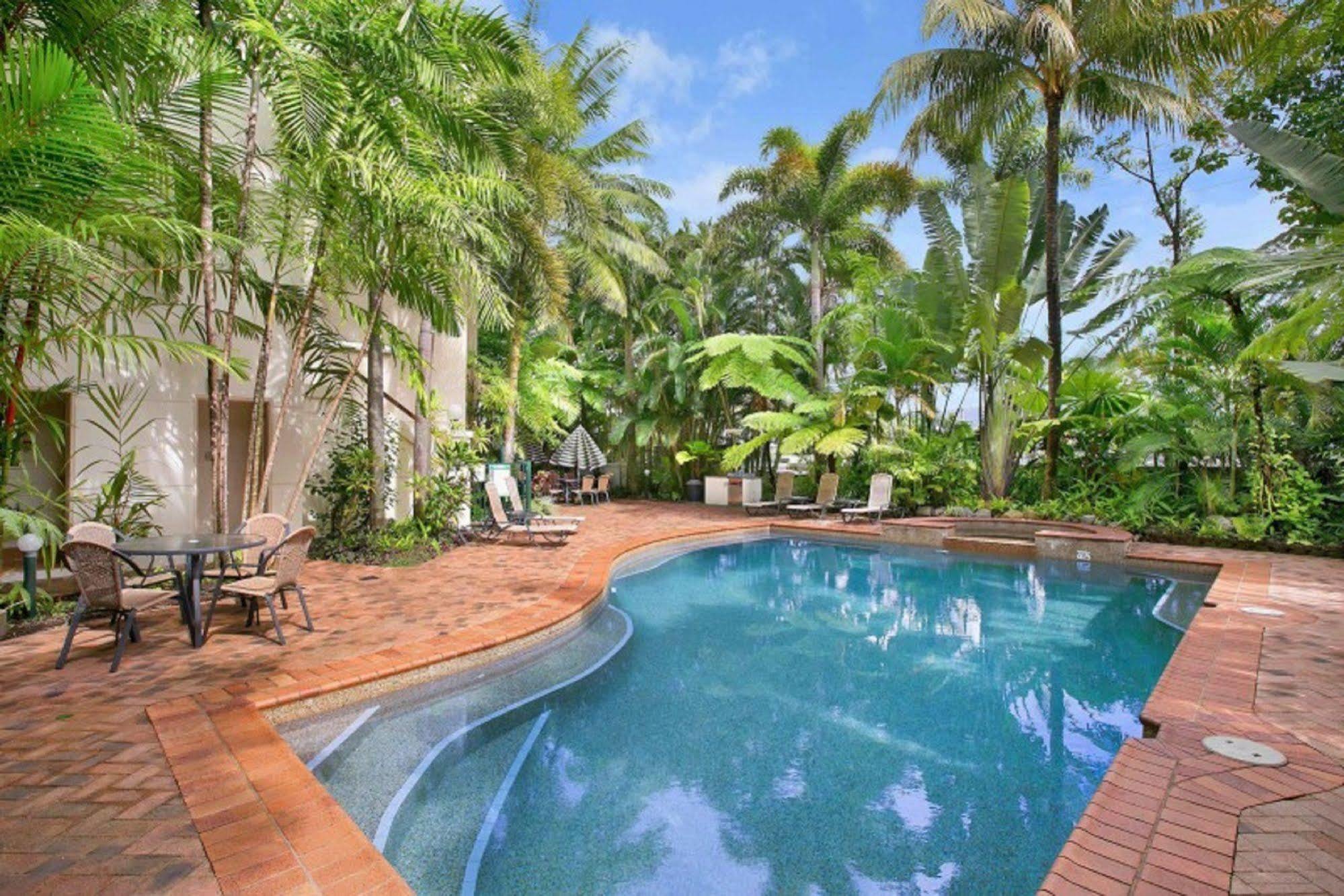 Aparthotel Tropic Towers Cairns