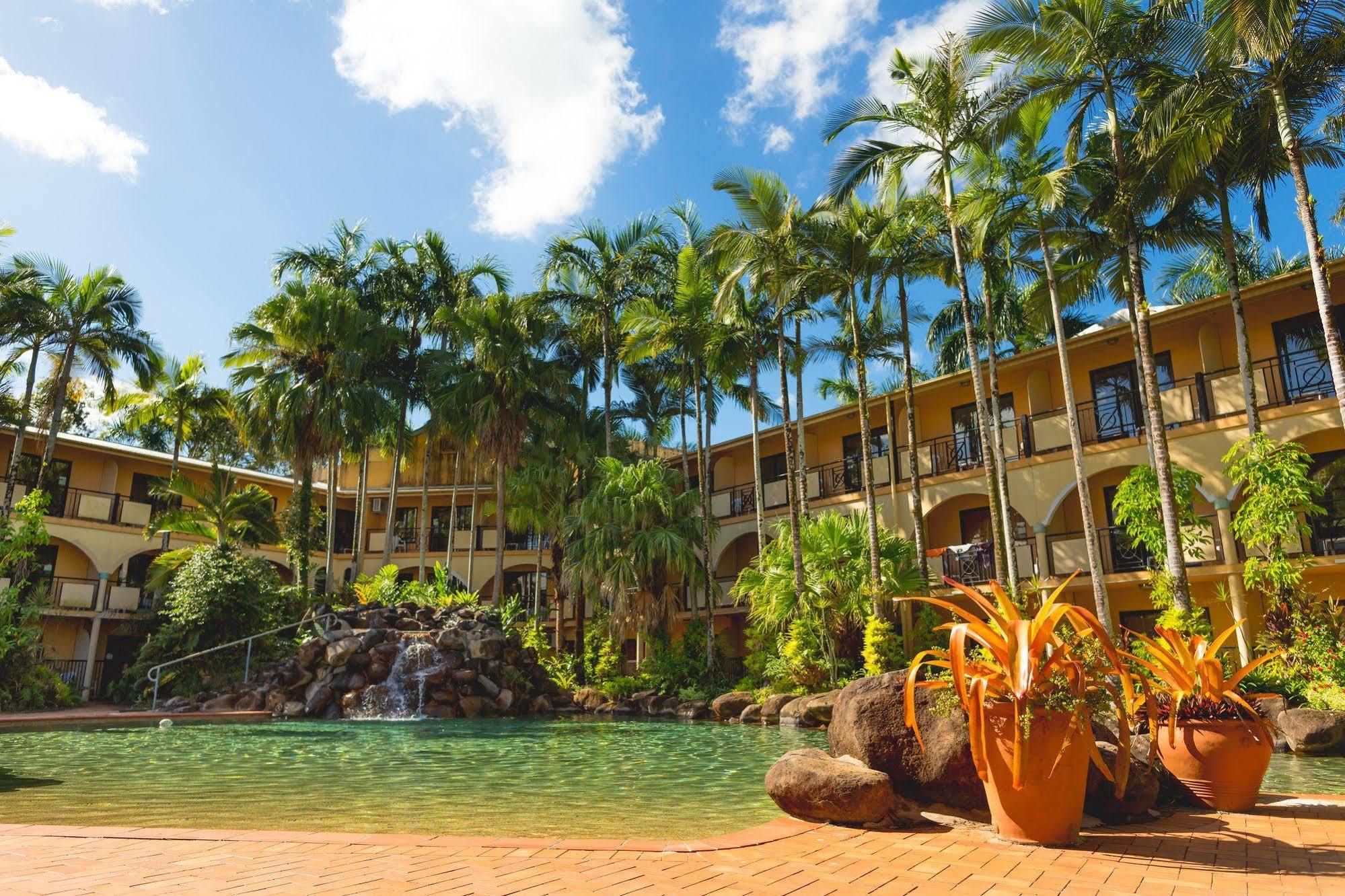 Resort Palm Royale