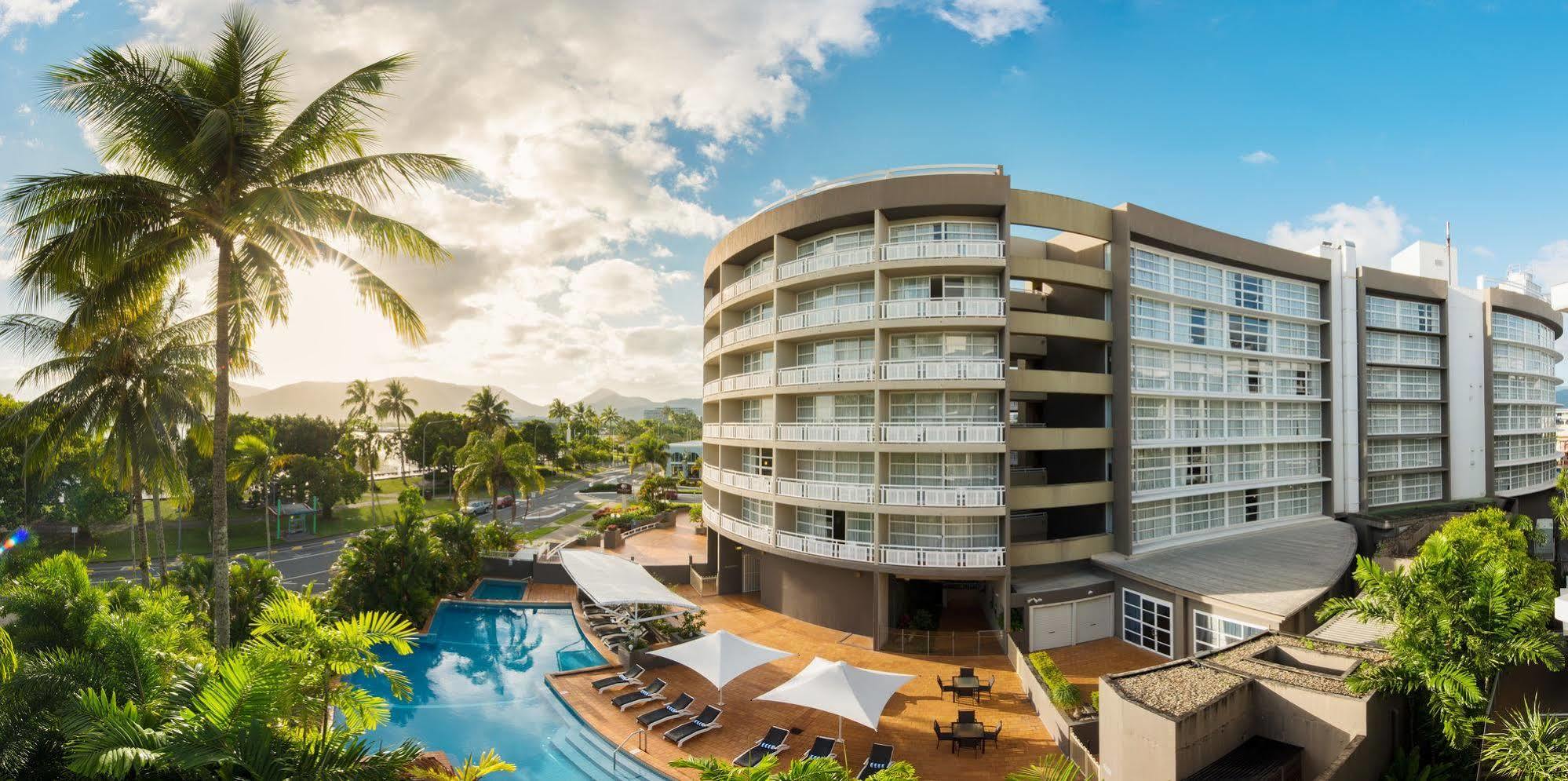Doubletree By Hilton Hotel