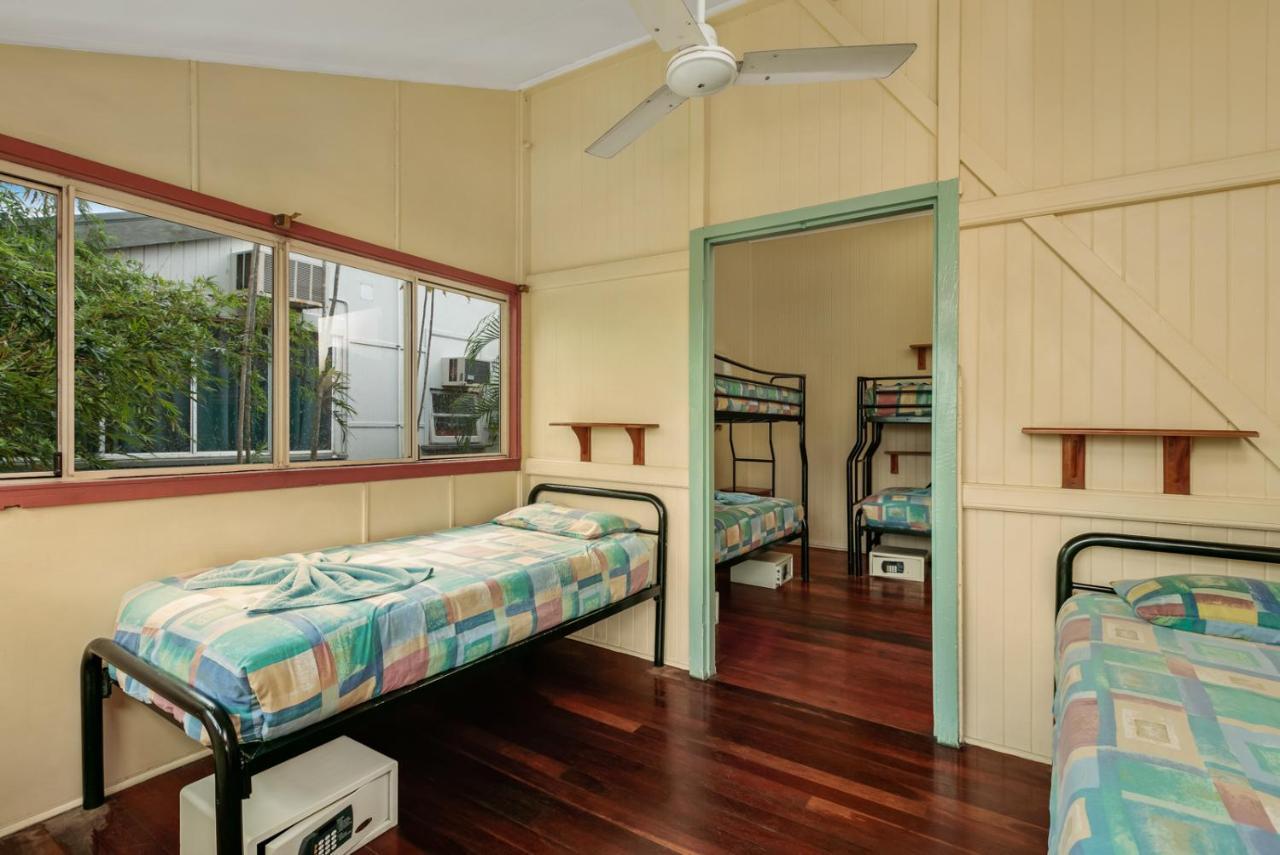 Hostel Travellers Oasis Cairns