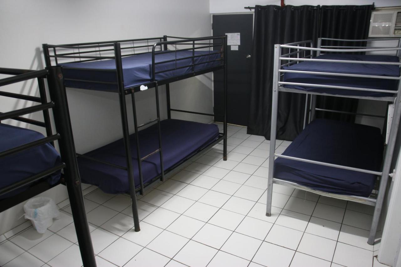 Waterfront Backpackers Hostel