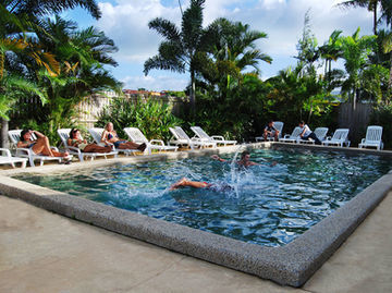 Work And Play Backpackers 2*