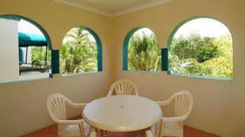 Royal Palm Aparthotel 3*