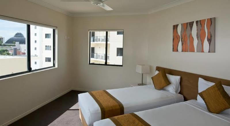 Hotel Piermonde Cairns