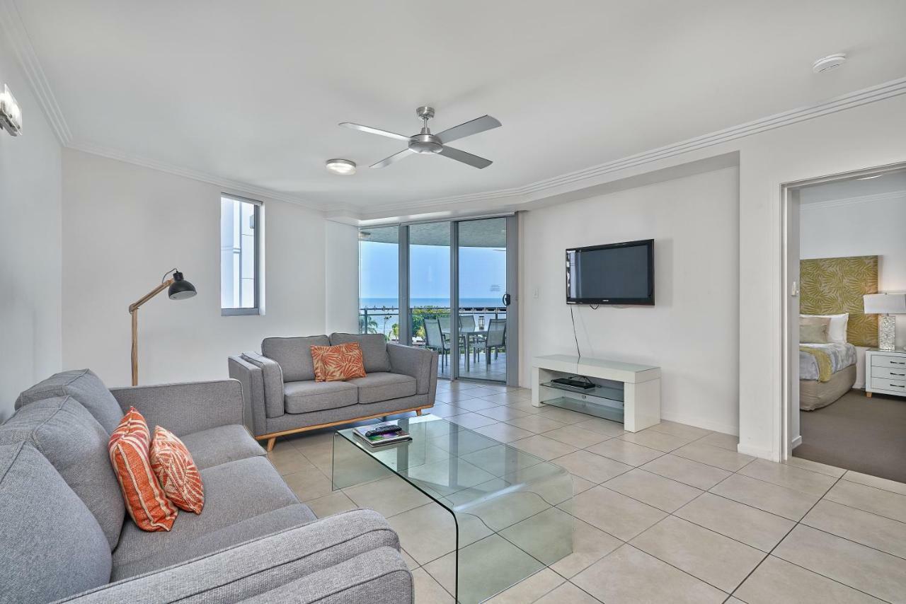 Vision Cairns