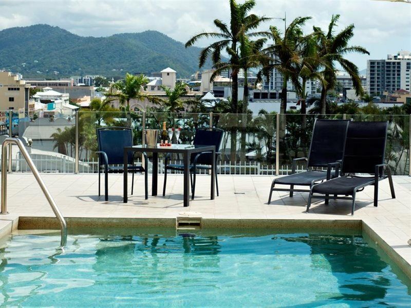 Park Regis Quays Hotel 4*