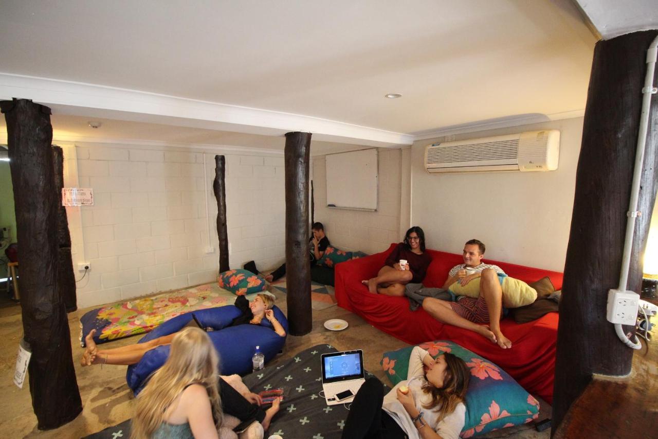 Asylum Share House *