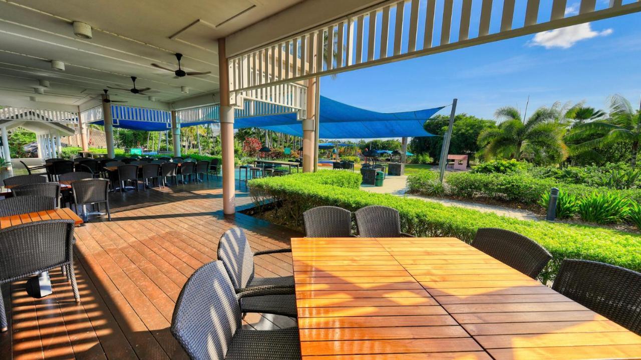 Paradise Palms Cairns
